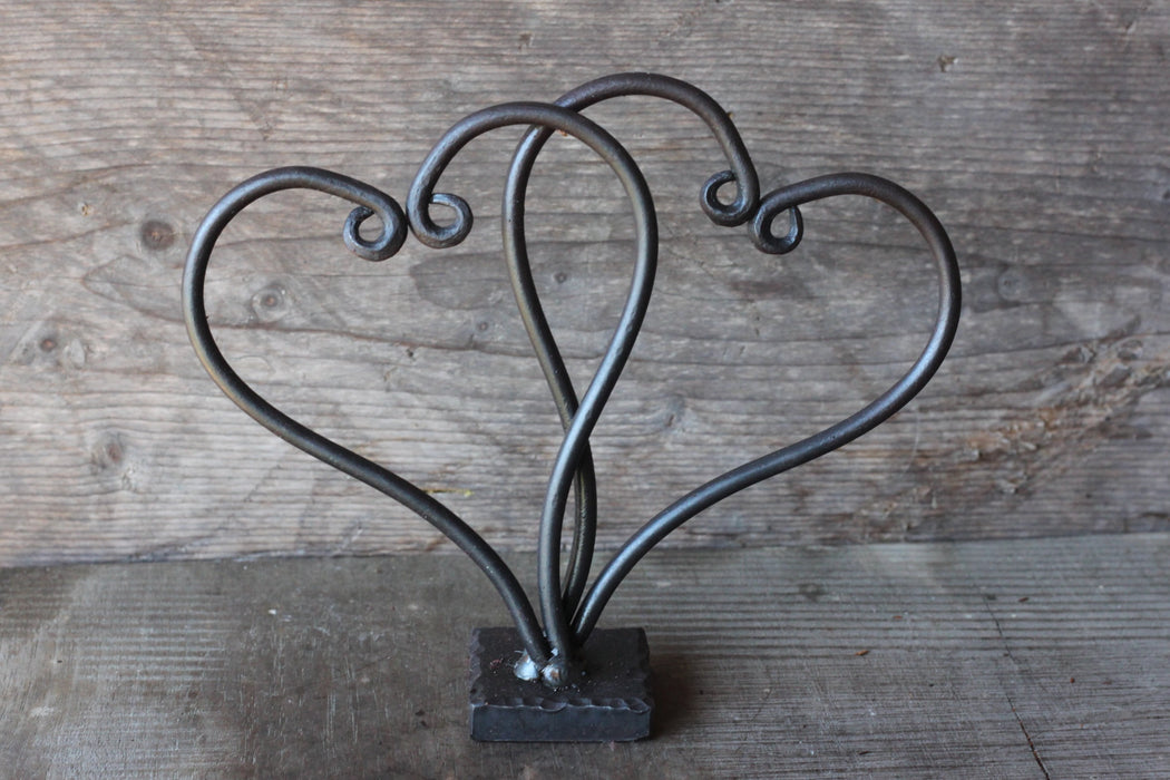 Heart Sculpture Picture Holder