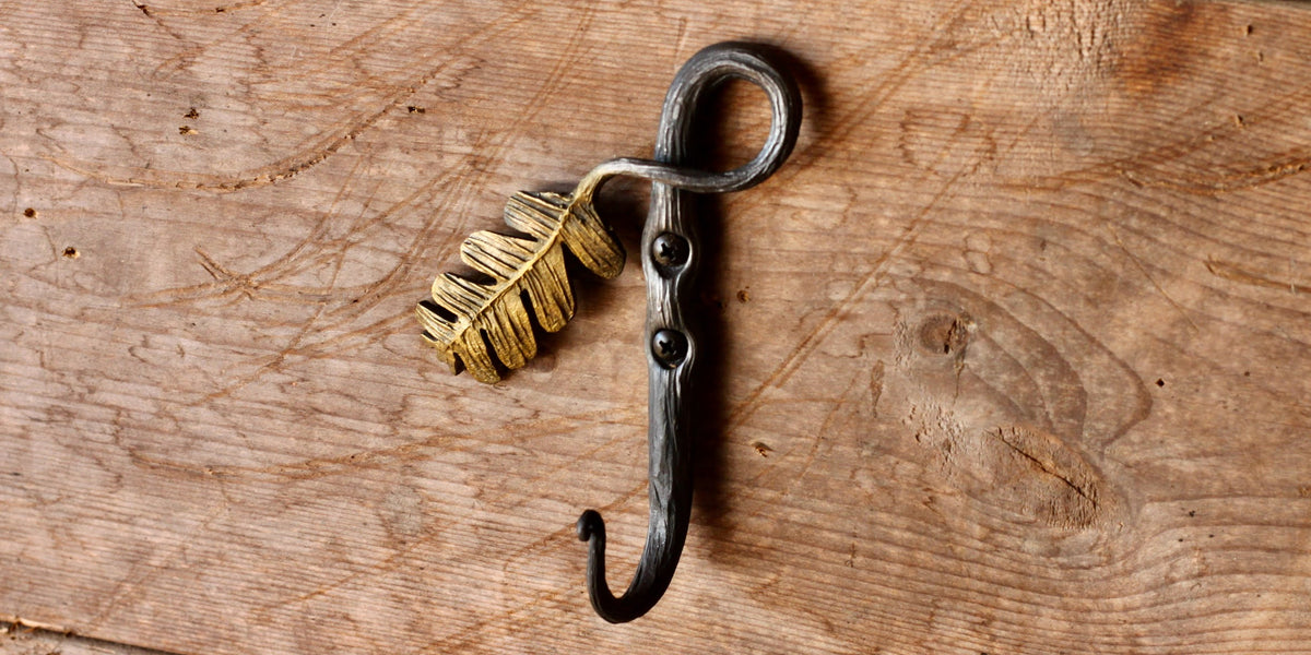 Oak Leaf Hook
